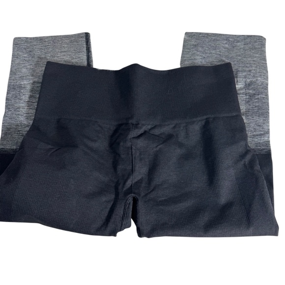 Lululemon NWOT Seamlessly Street Crop Black/Grey Heather Leggings Sz 6 - Picture 3 of 8